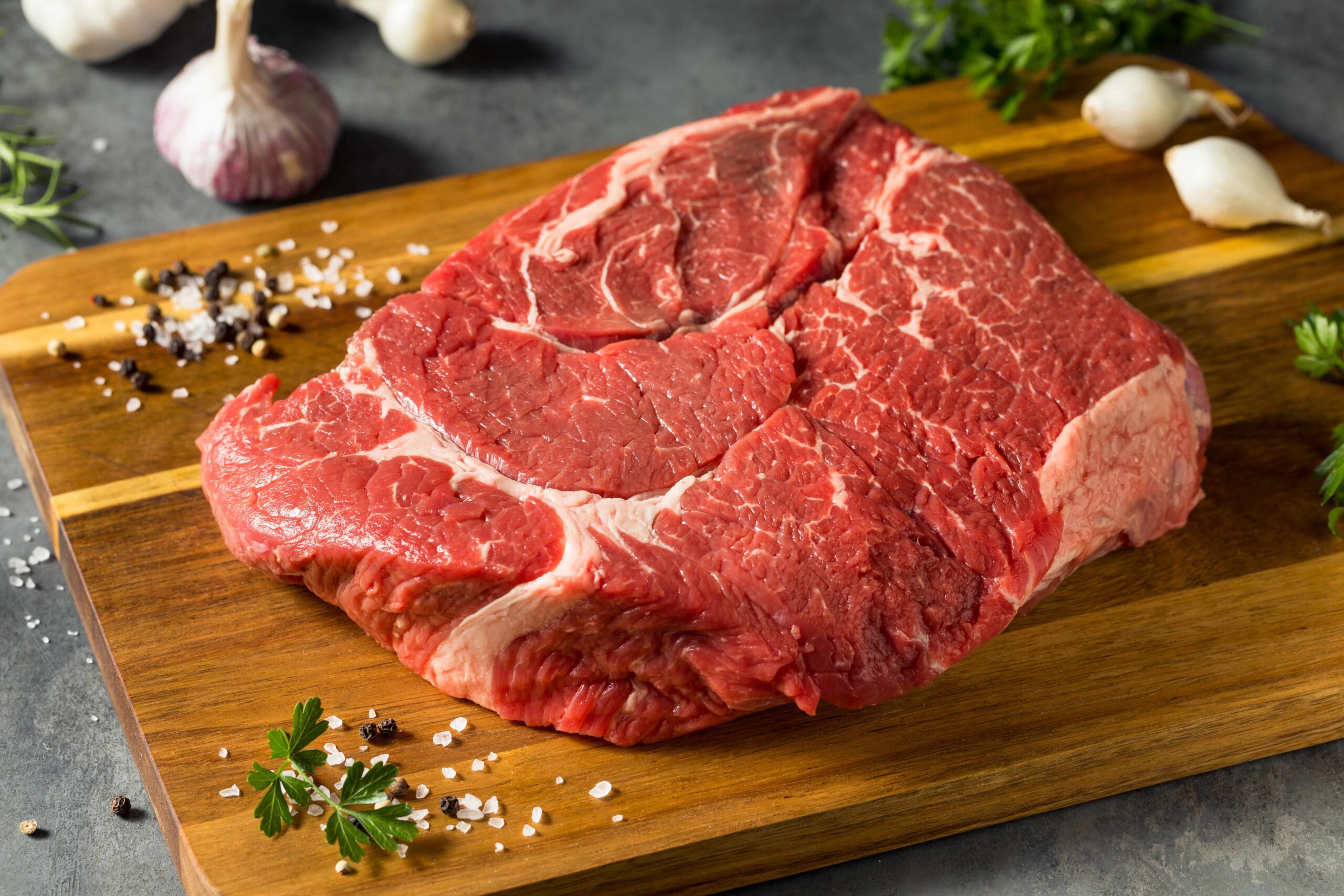 raw-grass-fed-chuck-beef-roast-FEA76M3