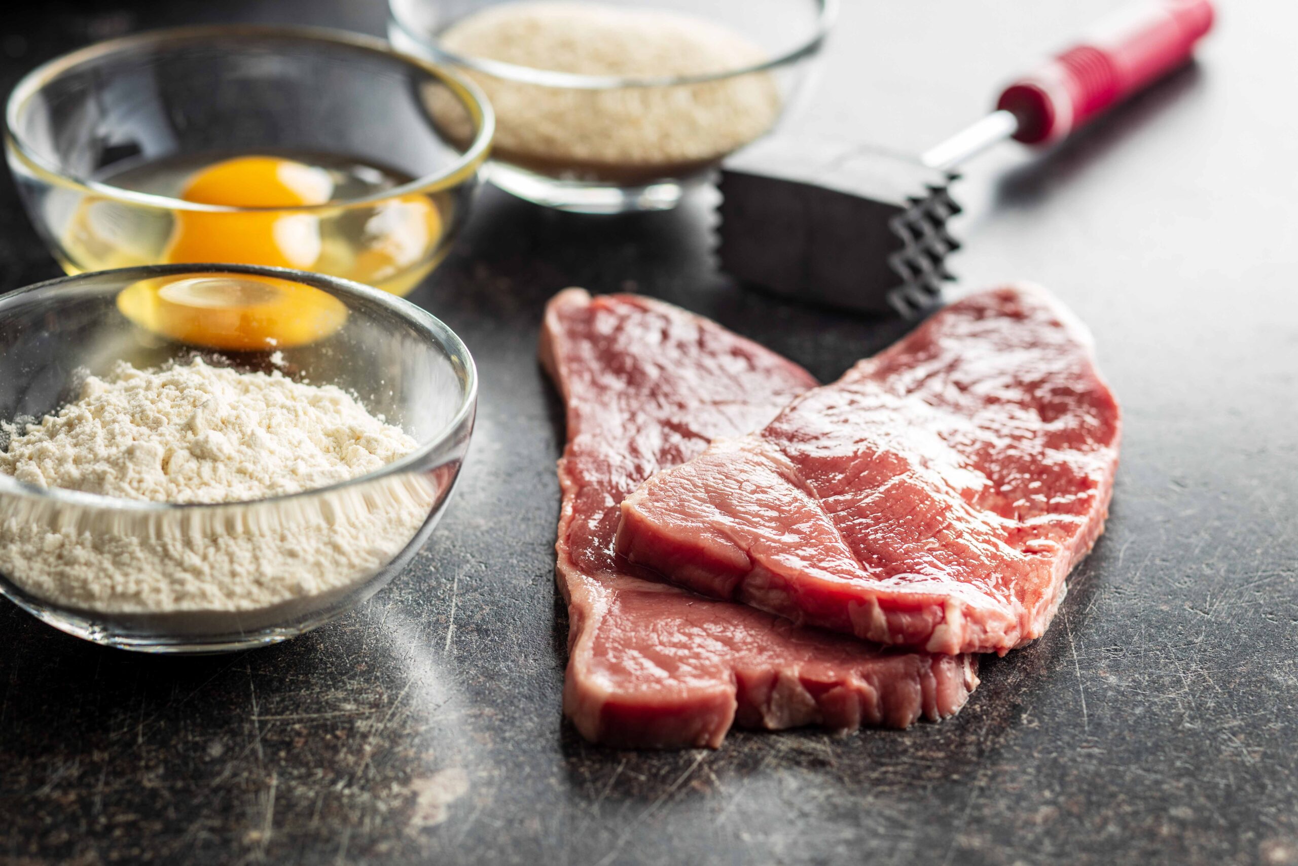 raw-veal-schnitzel-T2VLYPL